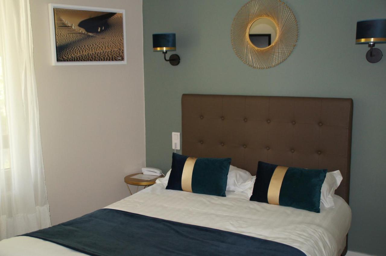 Logis Hotel De La Bruyere Pouzauges Kültér fotó