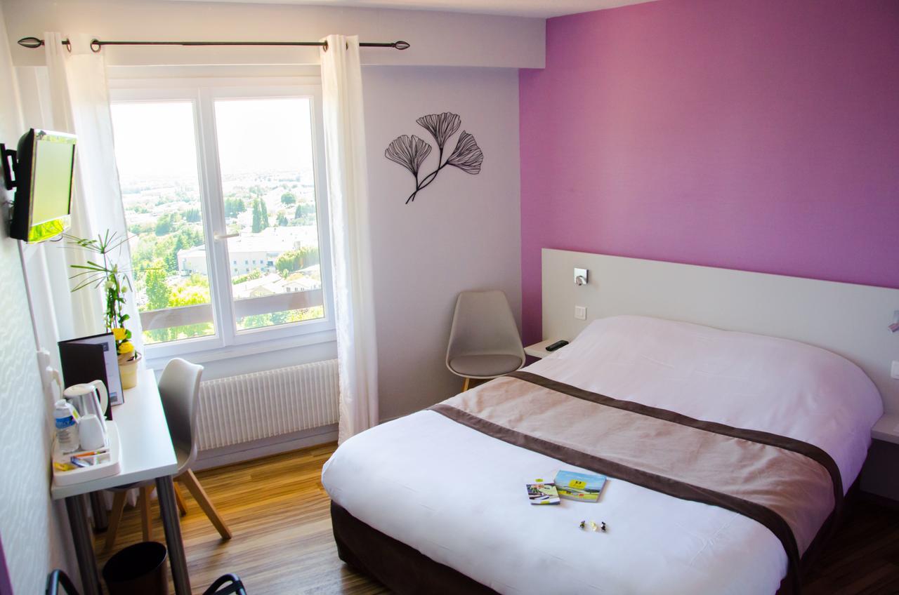 Logis Hotel De La Bruyere Pouzauges Kültér fotó
