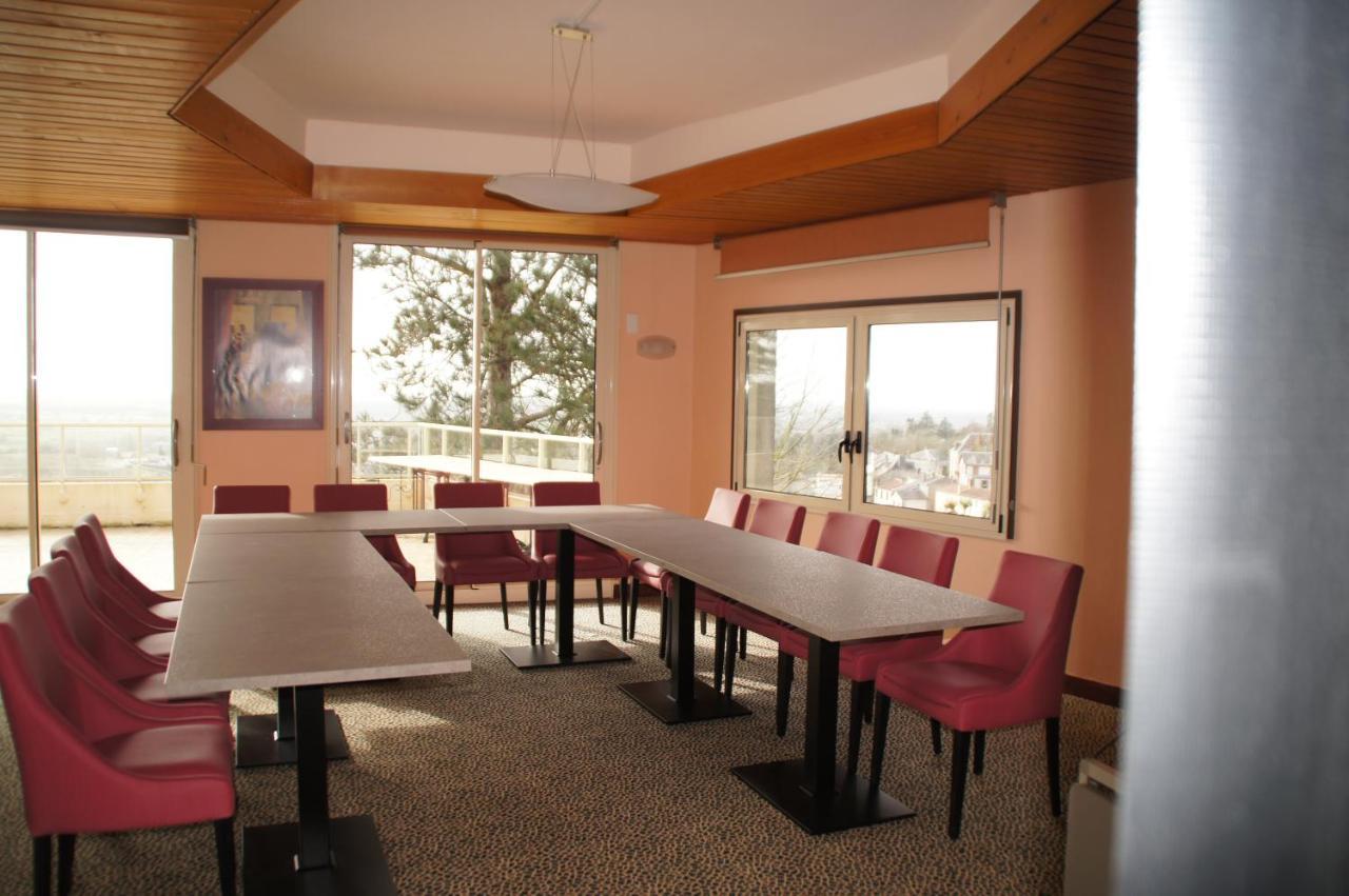 Logis Hotel De La Bruyere Pouzauges Kültér fotó